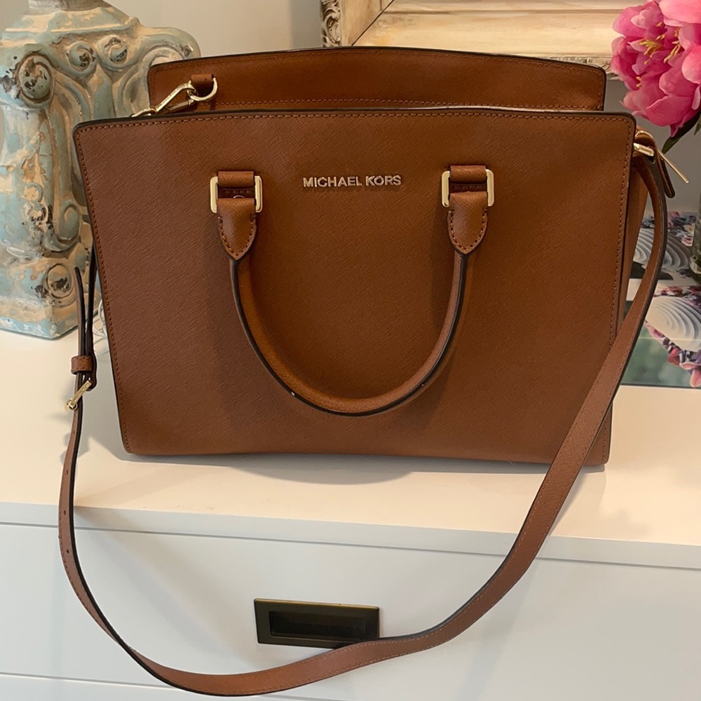 Michael Kors Selma Bag